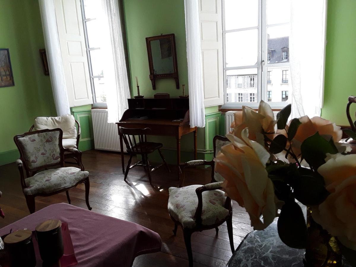La Suite Du Peintre 欧洛圣马里 外观 照片